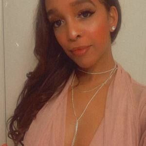 Meet your Posher, Samia